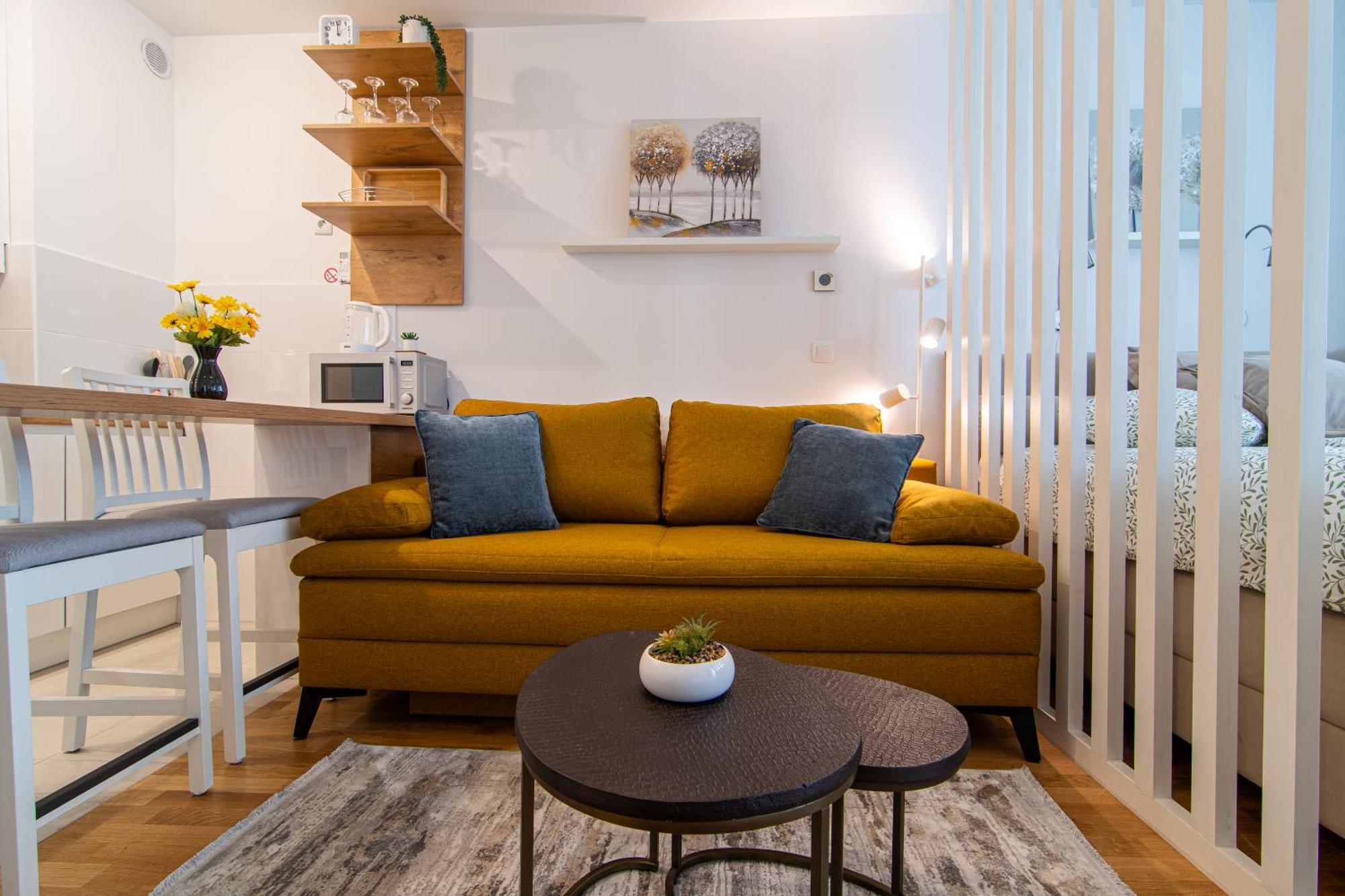 Apartament Flexible Selfcheckins 77 - - Garage - Loggia - New *